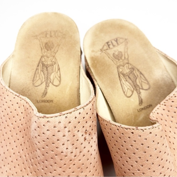 Fly London | Whin 176 Fly Slide Wedge Sandel in Rose - Picture 5 of 6